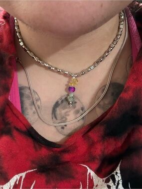 Gemstone disco bisexual pride stretchy choker necklace w/gemstones